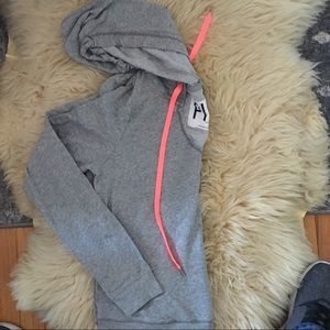 NWOT PINK SWEATSHIRT